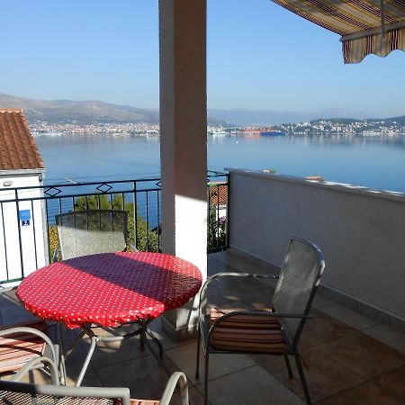 Gogi Apartman Donji Okrug  Exteriör bild
