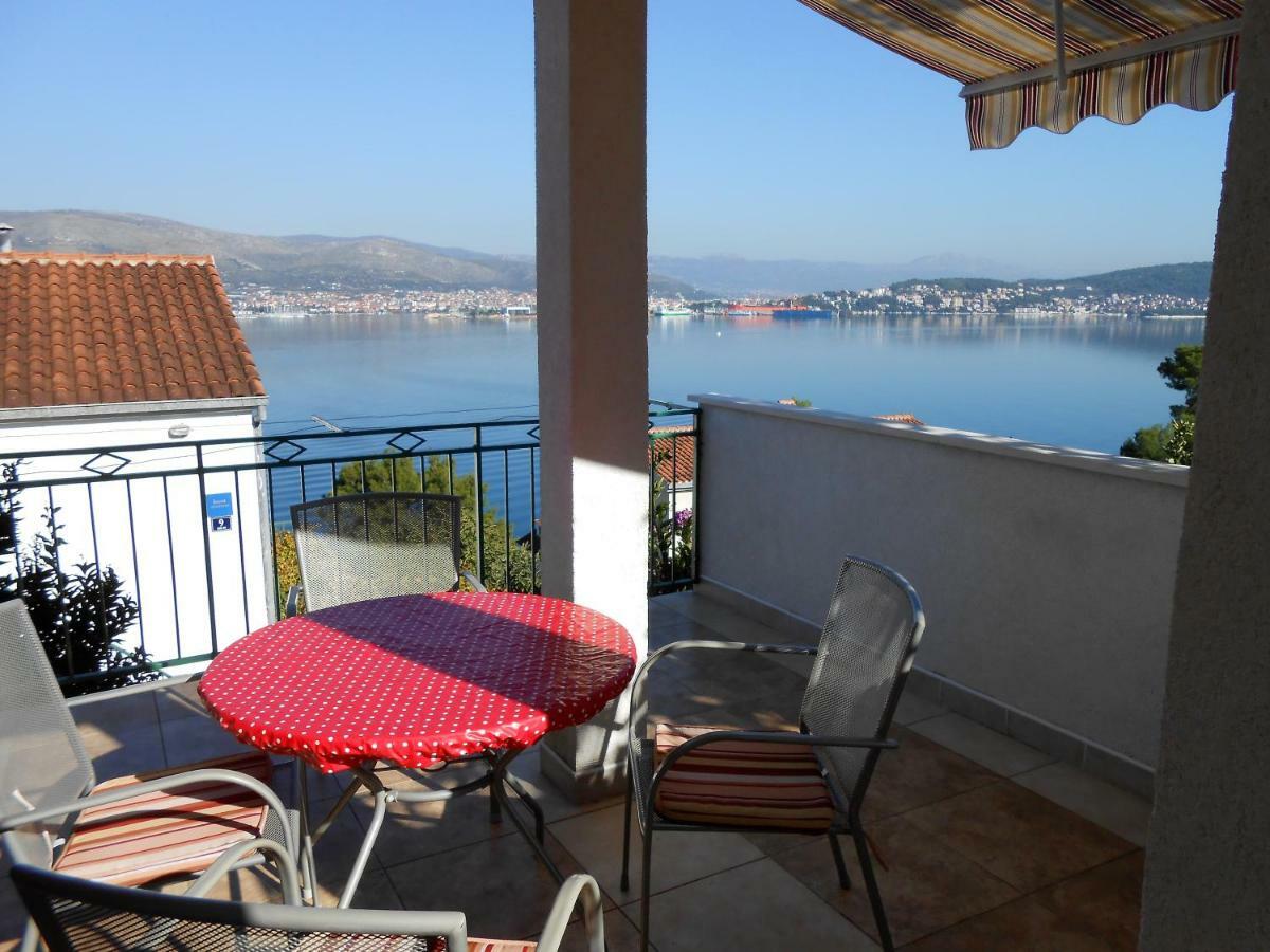 Gogi Apartman Donji Okrug  Exteriör bild