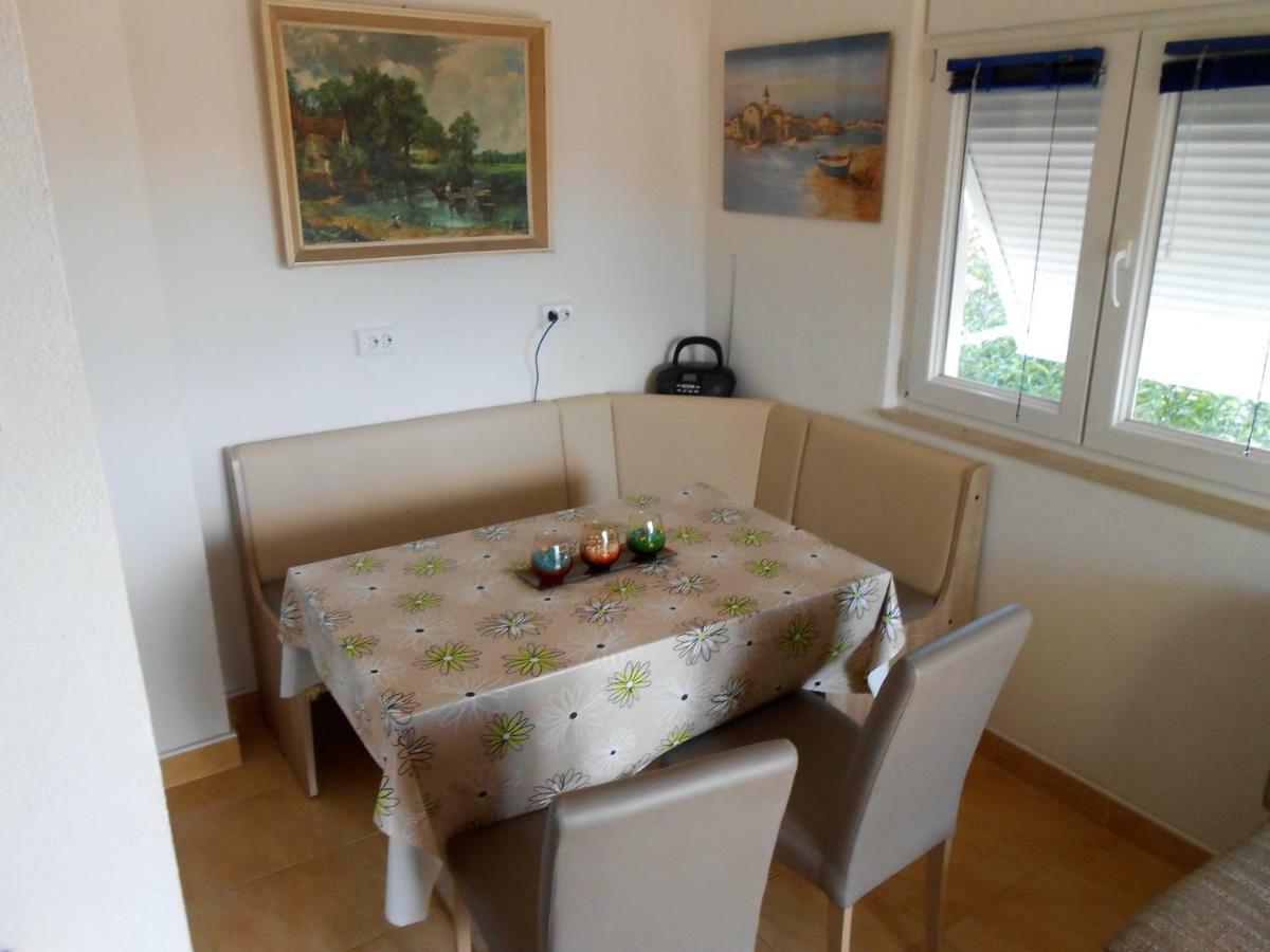 Gogi Apartman Donji Okrug  Exteriör bild